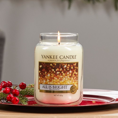 Atmosfera di Natale PERFETTA con la Candela Yankee Candle in SUPER SCONTO -  Melablog