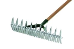 RASTRELLO 32 DENTI AERATORE CON MANICO