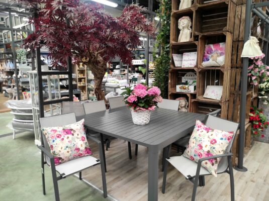come arredare al meglio il tuo terrazzo o giardino